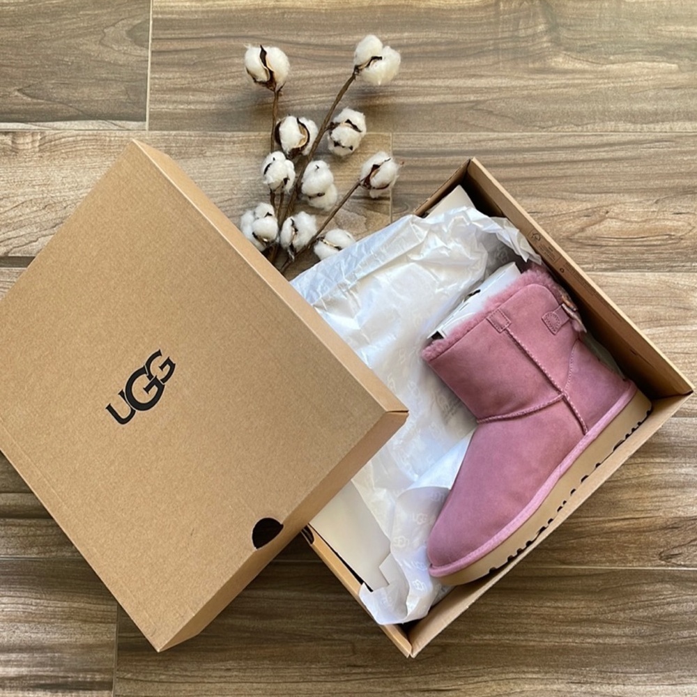 🌿UGG🌿MINI BAILEY BOW SPLATTER BOOTS - Picture 2 of 16